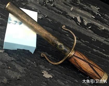 这武器虽简陋却是防身的好东西仅半尺长被称为古代的手枪(图1)